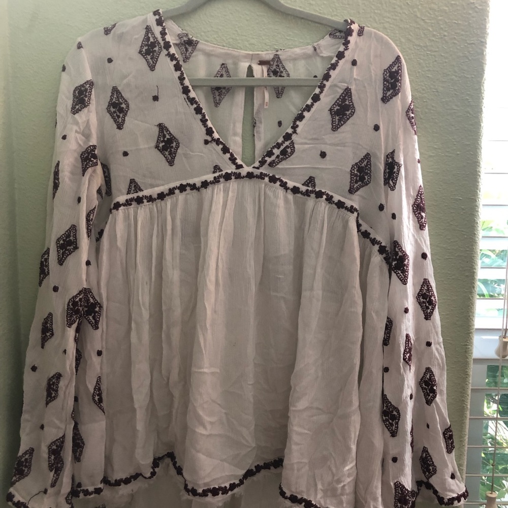 FREE PEOPLE flowy boho top!